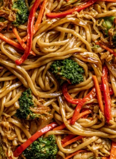 Delicious Veggie Lo Mein with colorful vegetables and noodles